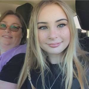 Meet your Posher, Madelynn